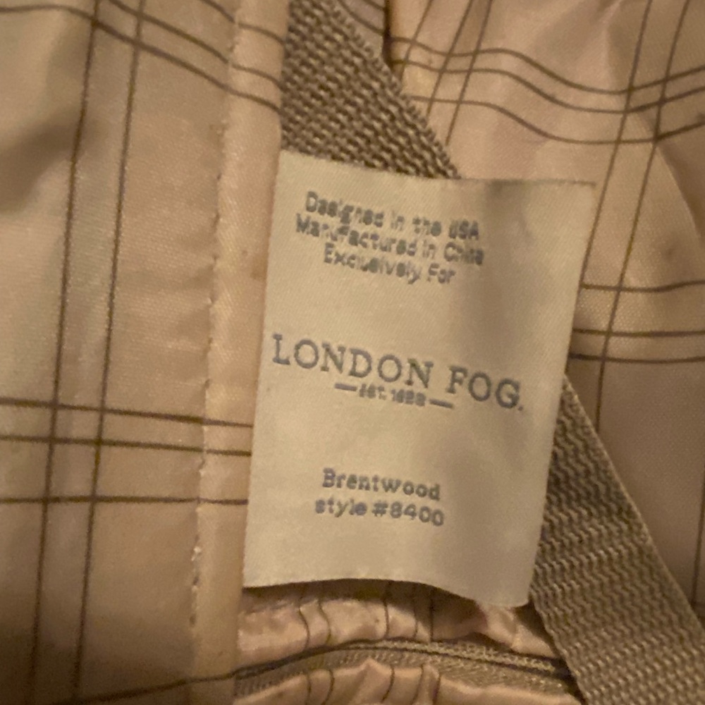 London Fog Brentwood Hard Case Side Carry-On Rolling Suitcase Tan 14” *cracked - Picture 7 of 9
